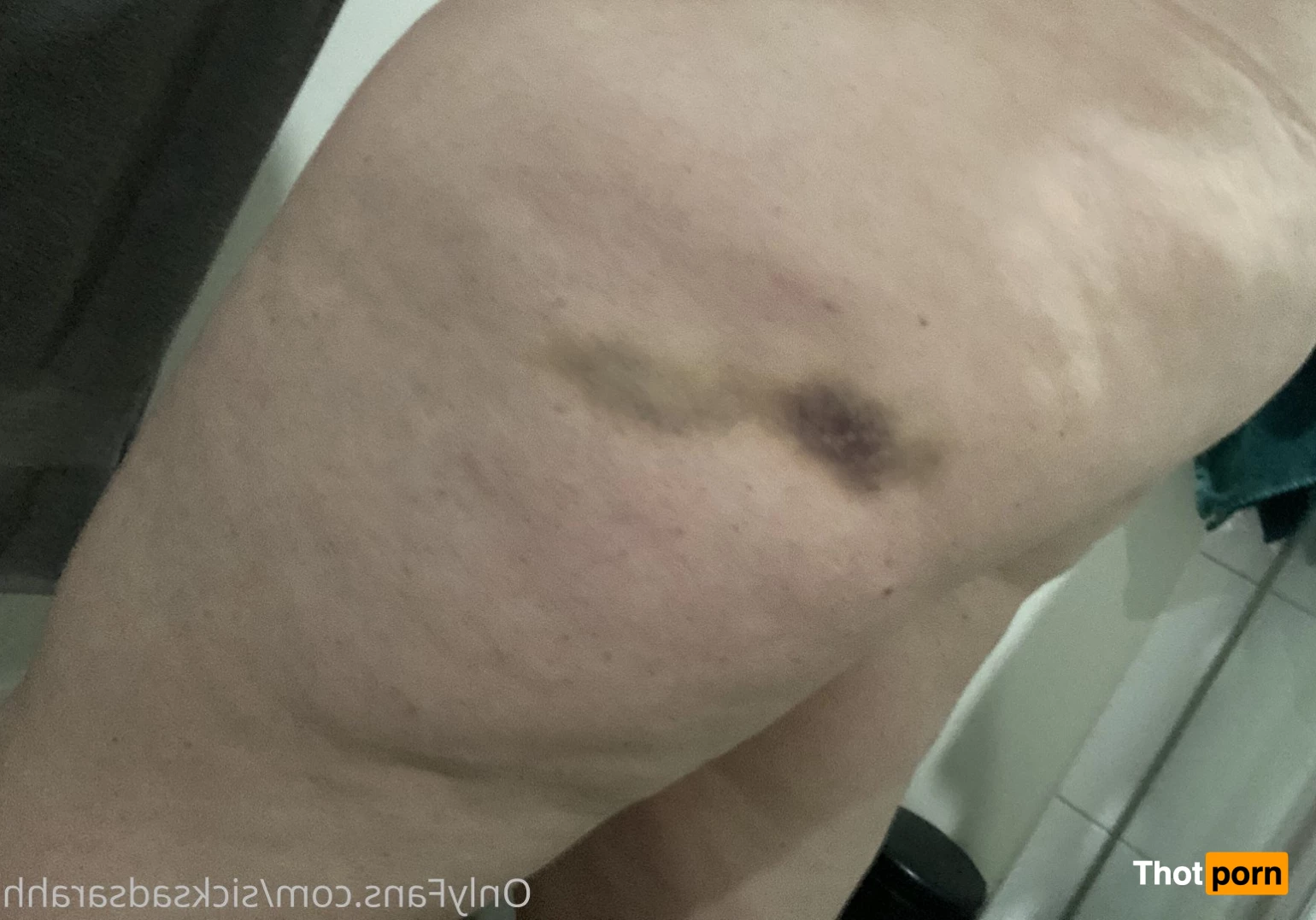 Mistress Sarah 2744168