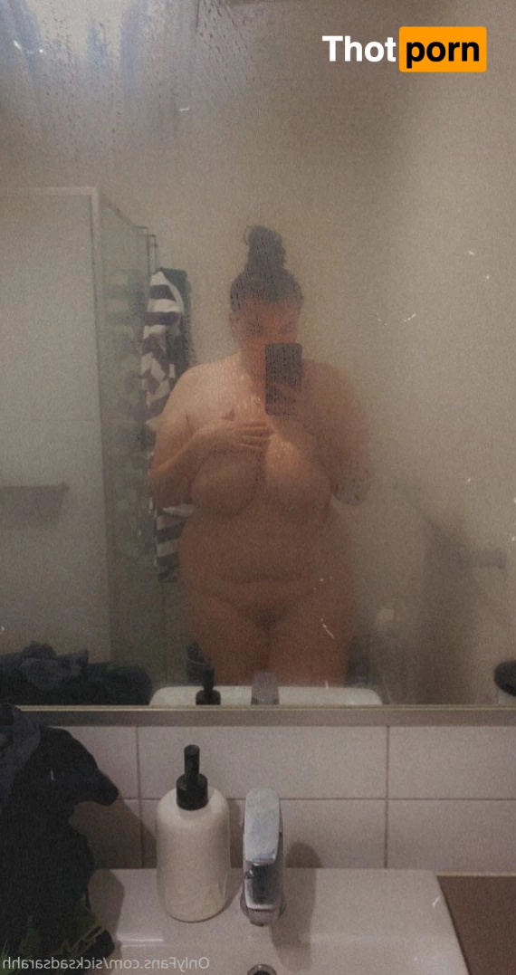 Mistress Sarah 2744246