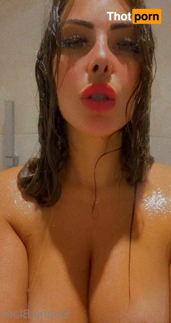 Sienna Black 🖤 12145806