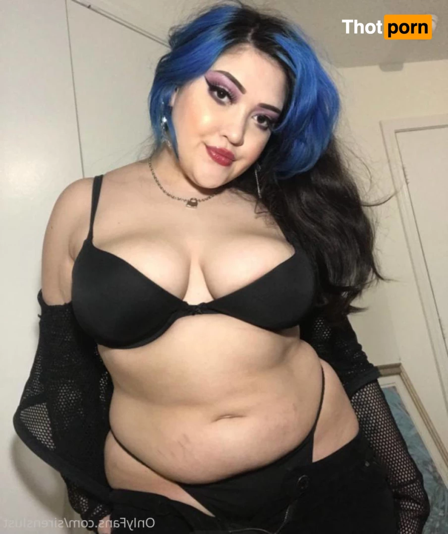 Savannah 🥀 Busty Goth 5736449