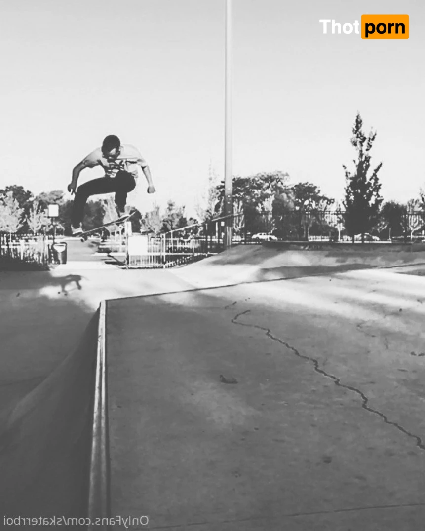 skatin with will 2974959