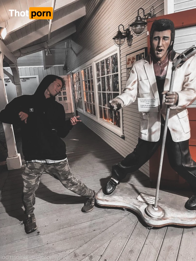 skatin with will 2975328