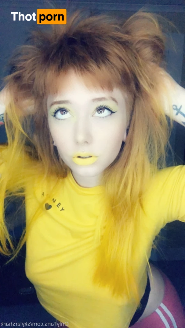 SkylarShark 10351324