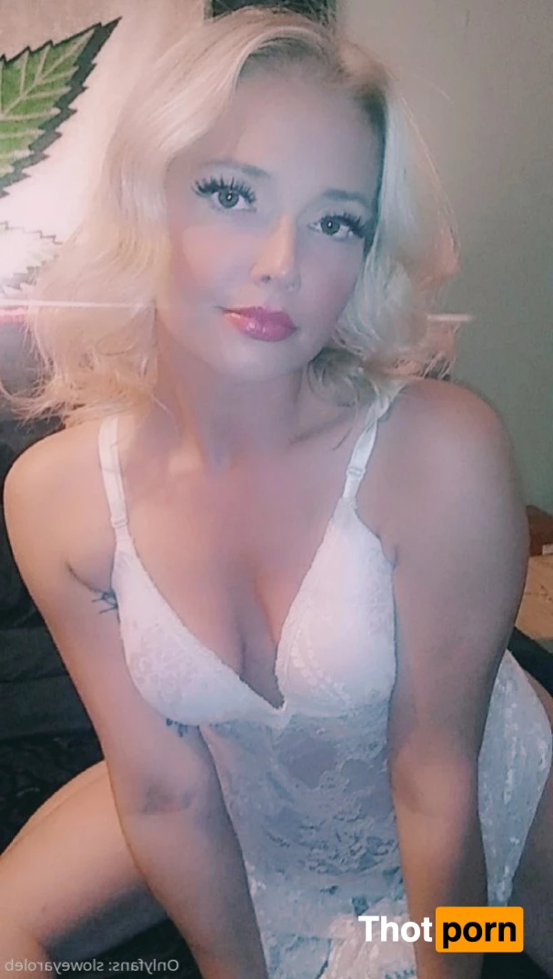 Samantha Lowe 😈 2725376