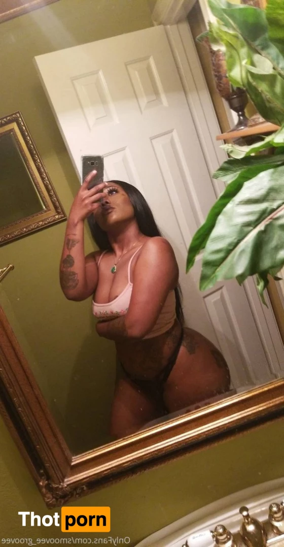 Smoovee_Groovee 2705573