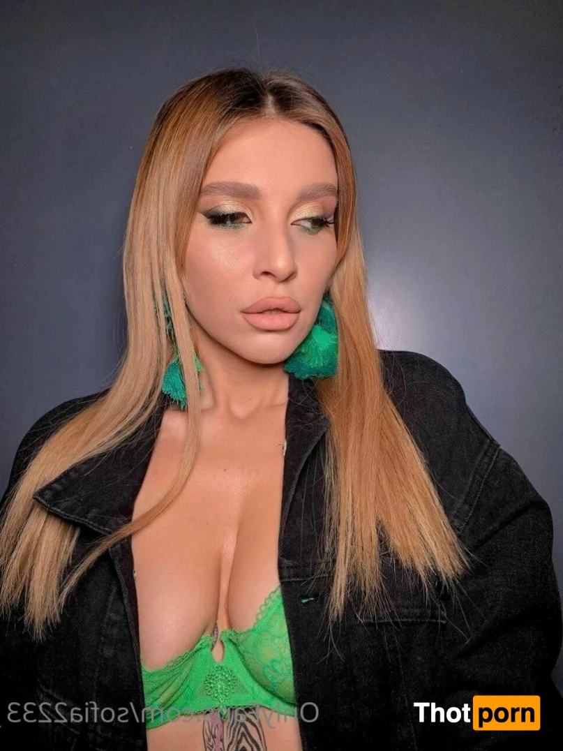 ✨Sofia✨ 2780664