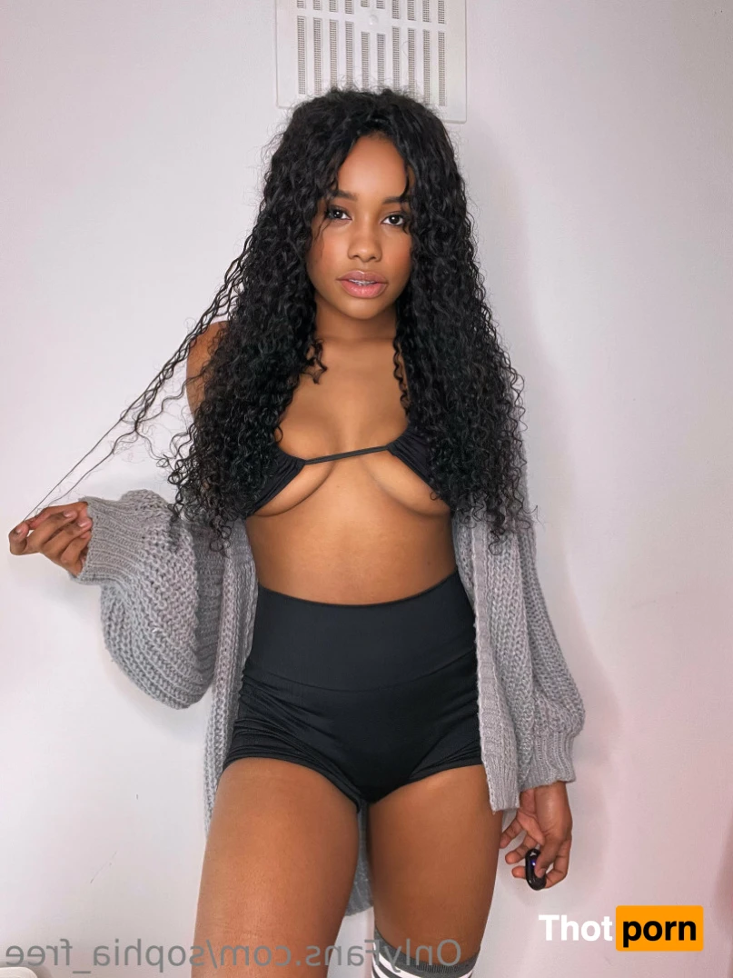 Sophia 😍 ✨ 11764859