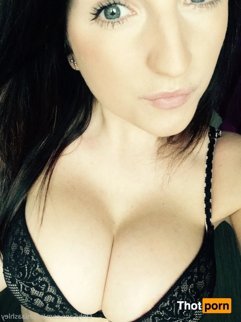 Big Titty Slut FREE 2691209