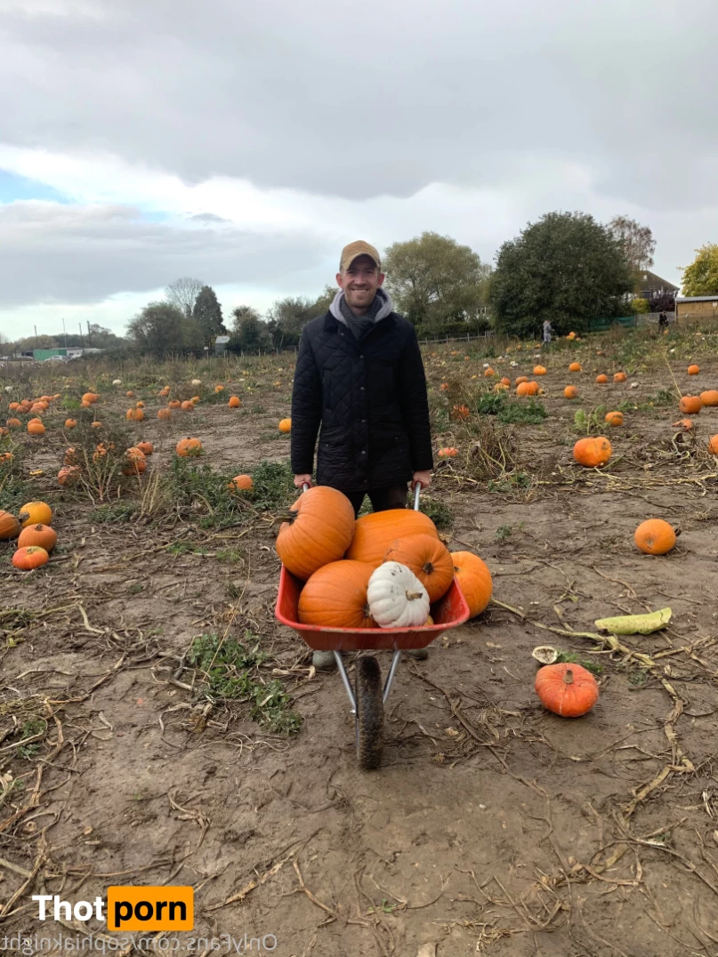 Sophia Knight 5883185