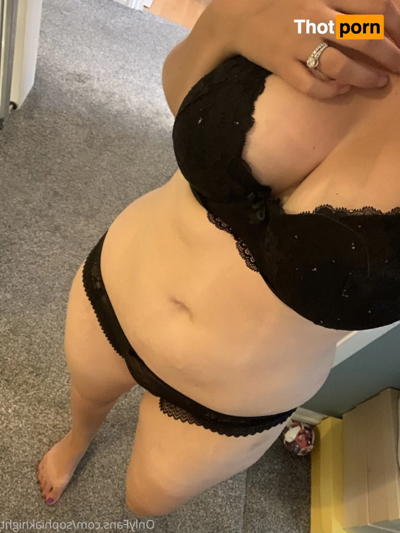 Sophia Knight 5883240