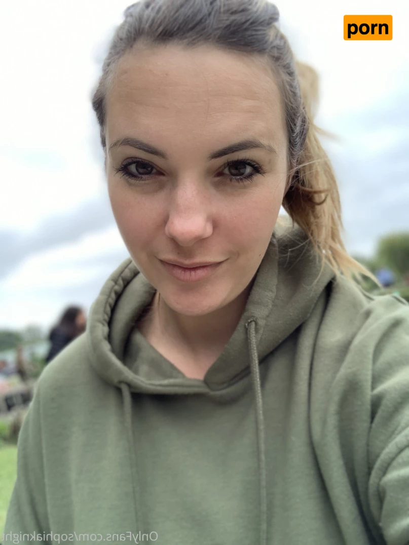 Sophia Knight 5883251