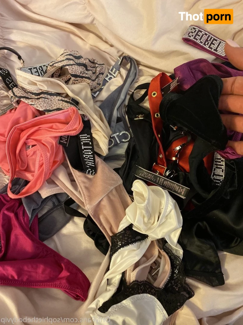 SophieTheBodyVIP 2698763