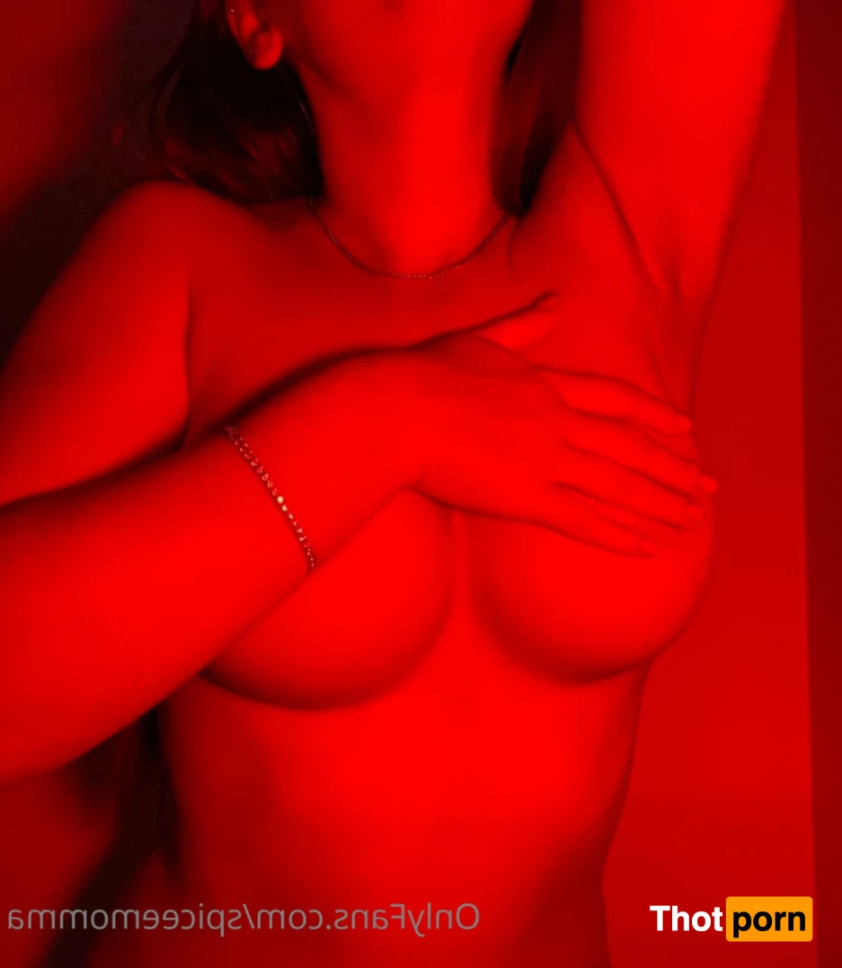 SpiceeMomma 7889844