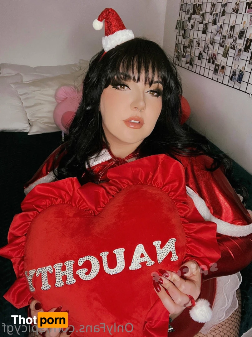 𝔭𝔢𝔱𝔞𝔩 11756396