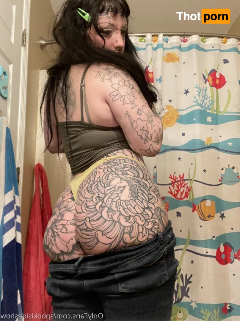 Spooki/Aurora 2724424