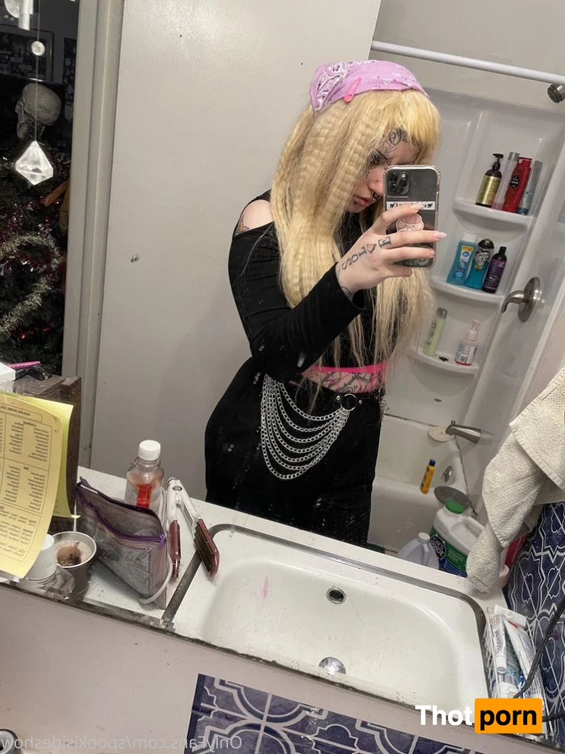 Spooki/Aurora 2724493