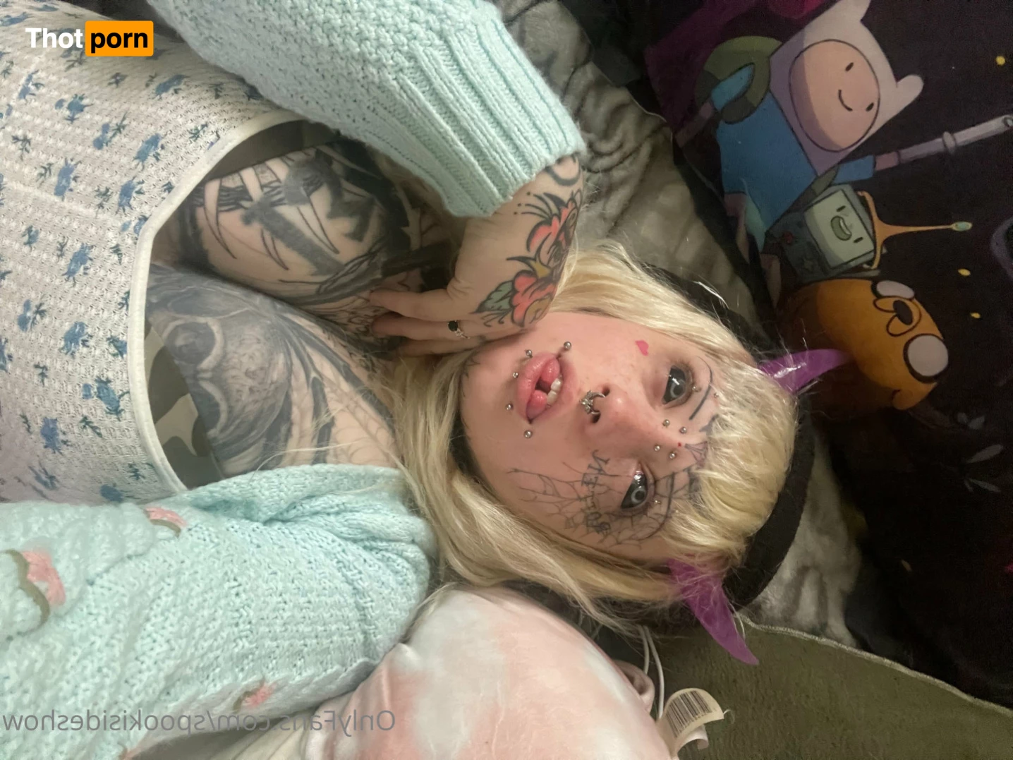 Spooki/Aurora 9134593