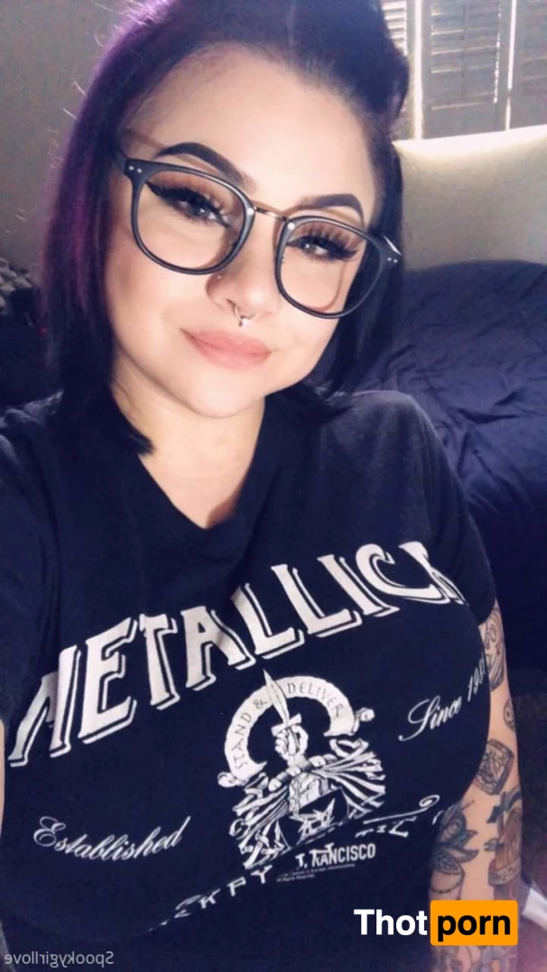 Spooky Carli 7669117