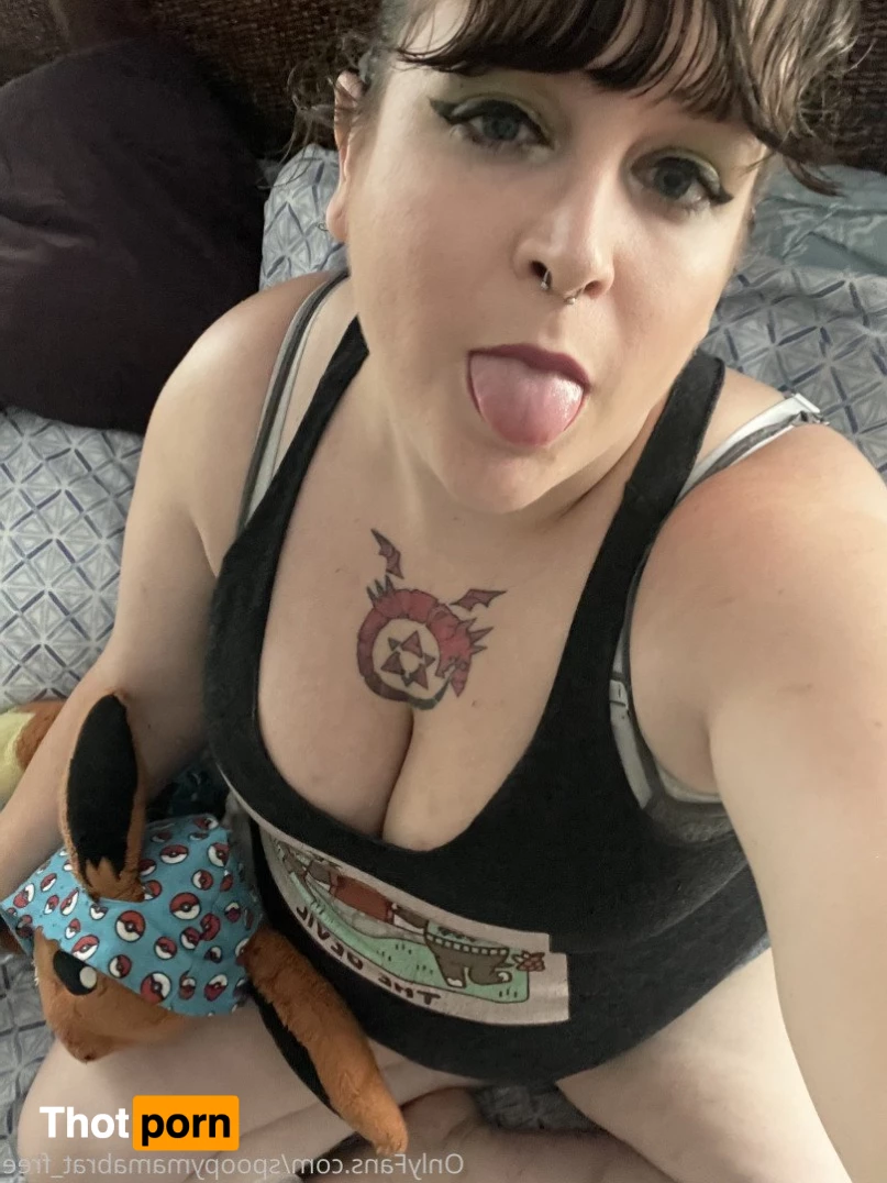 spoopymamabrat_free 2719312