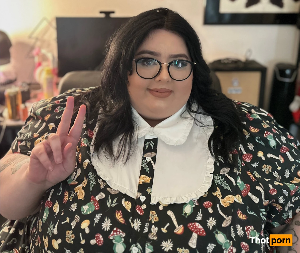 𝖆 𝖉 𝖊 𝖑 𝖎 𝖓 𝖊 11653232