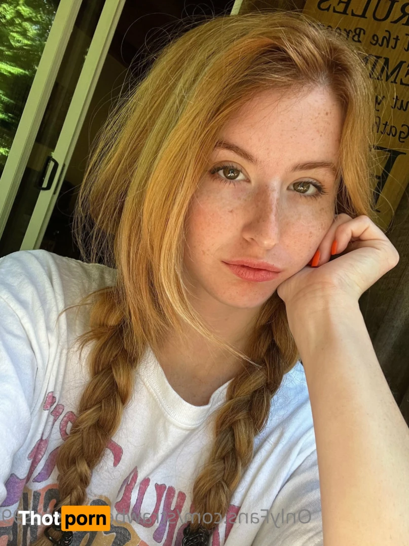 Strawberry Kisses 11566099