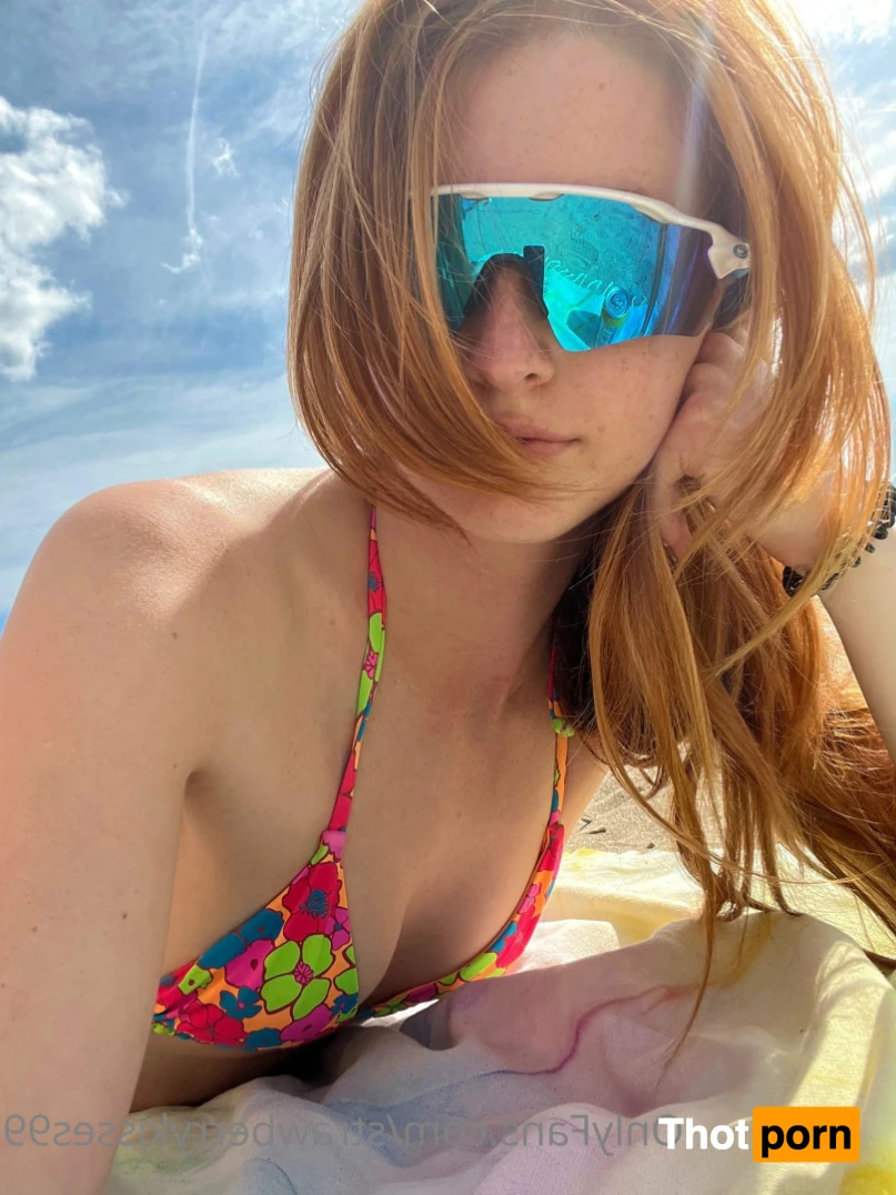 Strawberry Kisses 11566346