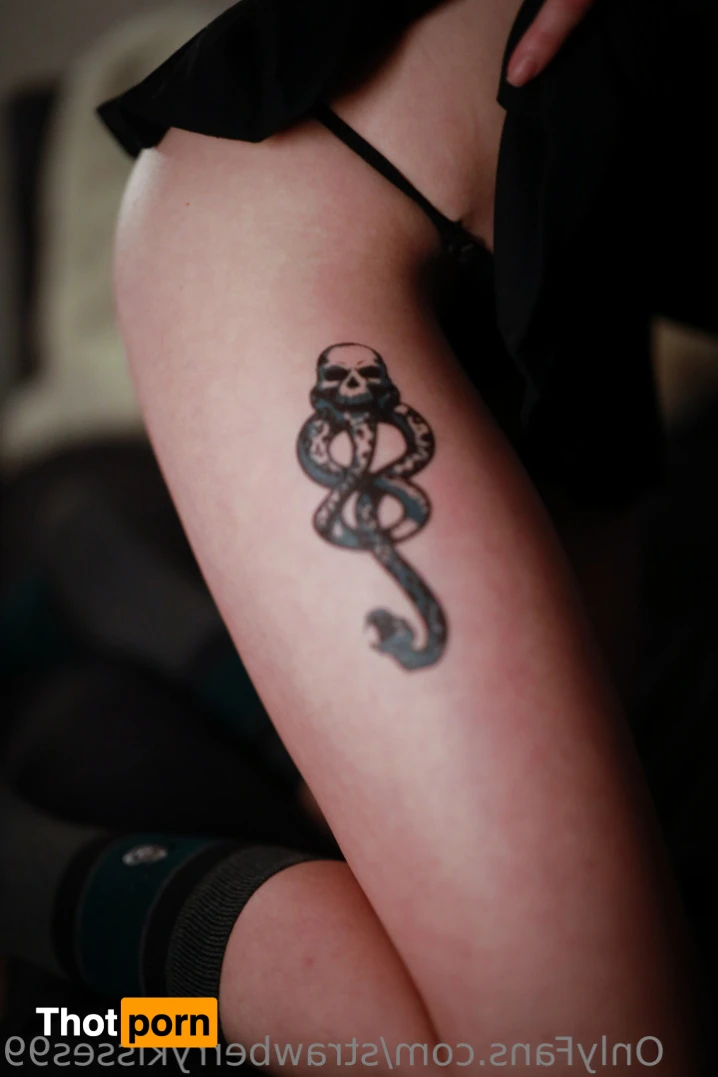 Strawberry Kisses 11566431