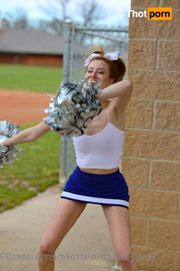 Strawberry Kisses 11566774