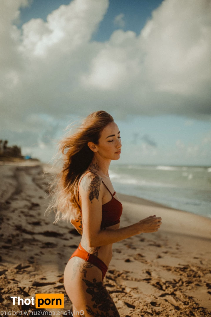 Surfer Girl 10027222