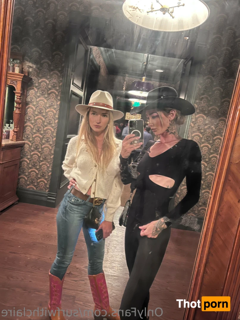 Surfer Girl 15703653