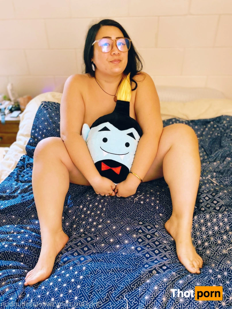 SweetAssBunBun 15697966