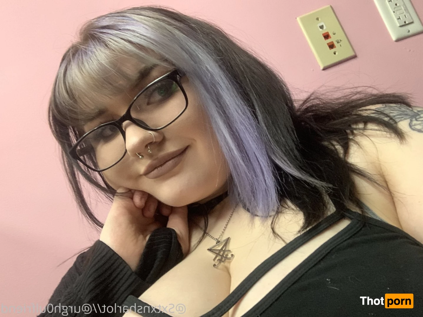 Big titty goth slūt 2656990