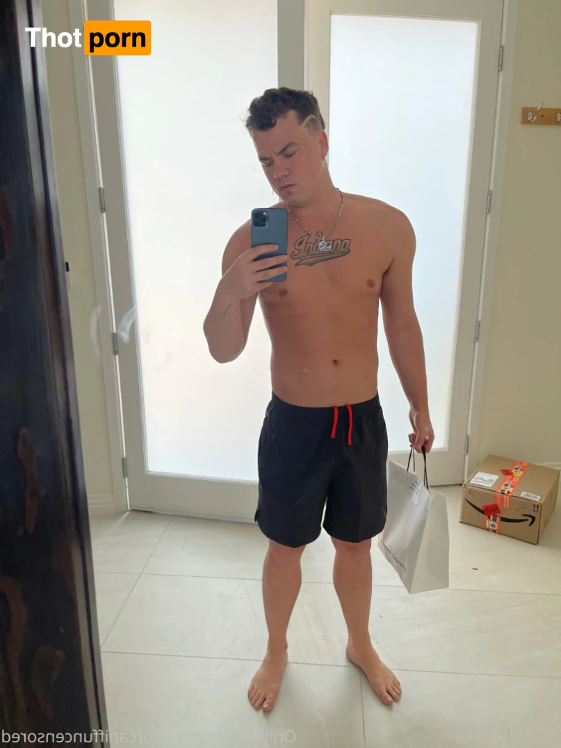Taylor Caniff 15602823