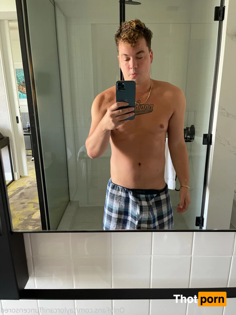 Taylor Caniff 15603224