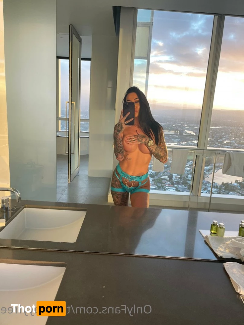 TeeeeeFree😈 2702614