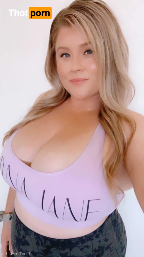 Huge Natural Boobs 36K BBW Curves 16331202