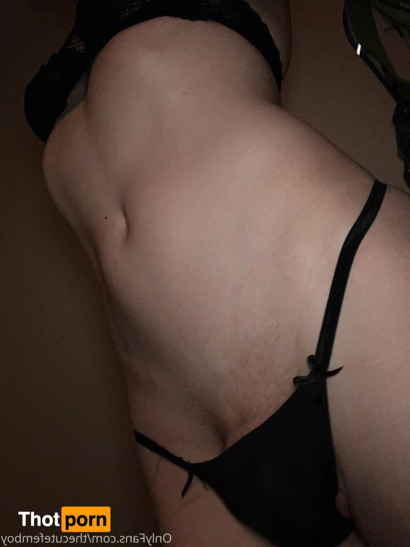 The Cute Femboy 💖 2906435