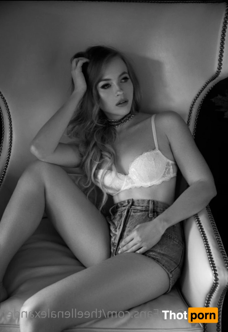 Ellen Alexander 2677993