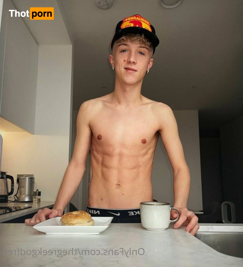 TheGreekGod FREE PAGE TOP 0% CREATOR 2904340