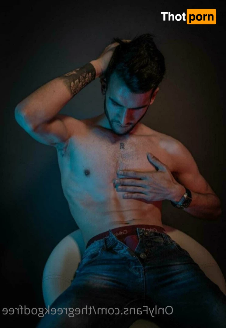 TheGreekGod FREE PAGE TOP 0% CREATOR 2904422