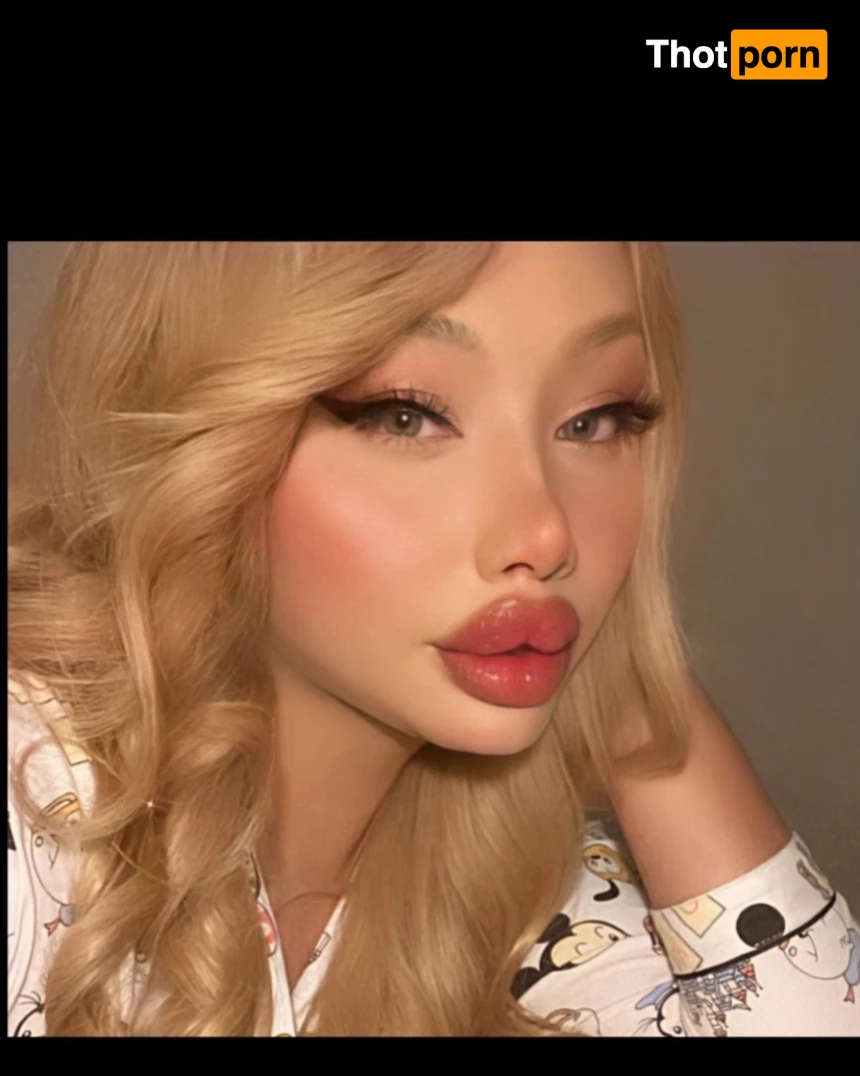 🥛🍦THE MILK FAIRY 🧚‍♀️ BIG LIPS QUEEN 💉🫦 10079759