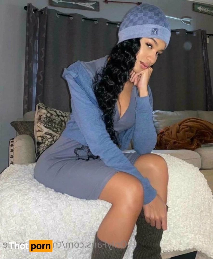 🥛🍦THE MILK FAIRY 🧚‍♀️ BIG LIPS QUEEN 💉🫦 10080057