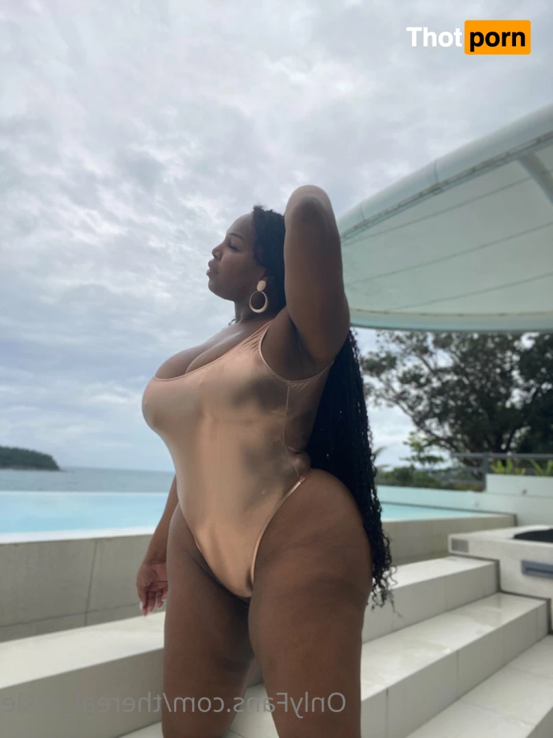 TheReal_RoxieFree 5665342