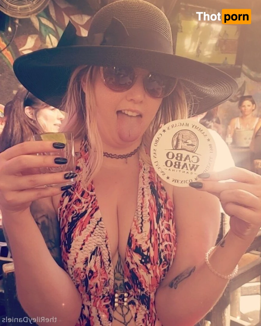 Riley💕Full Vids On Wall 15469062