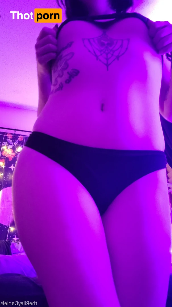 Riley💕Full Vids On Wall 15469220