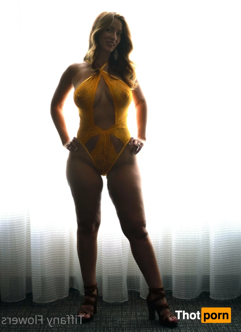 Tiffany Flowers 7895503