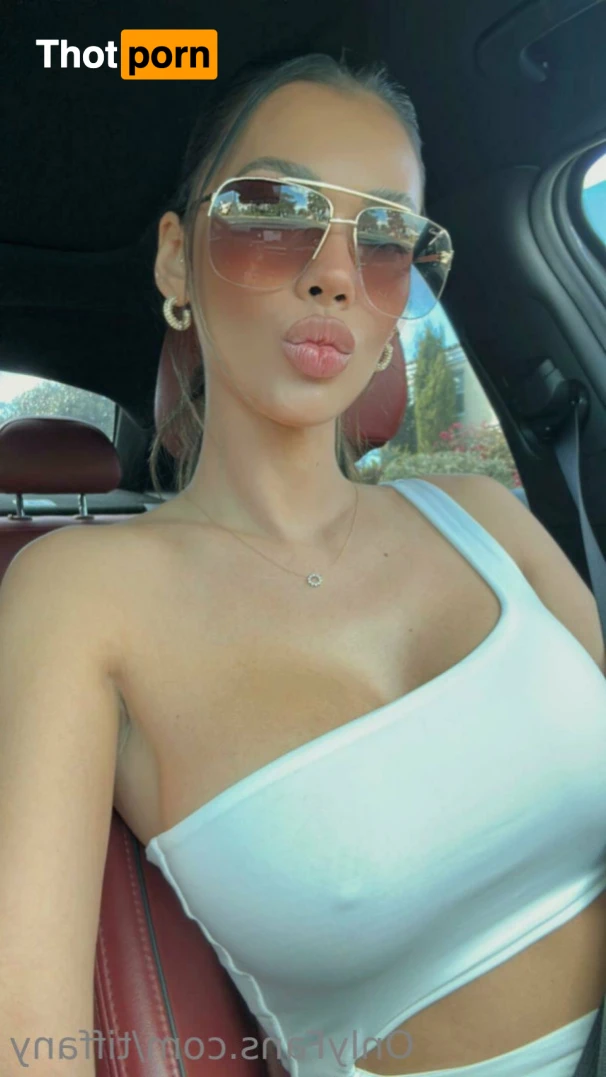 Tiffany ♈️ 15421386