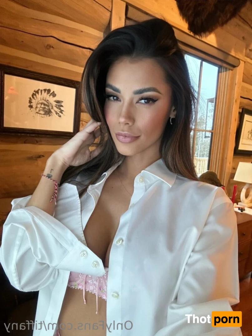 Tiffany ♈️ 15421739