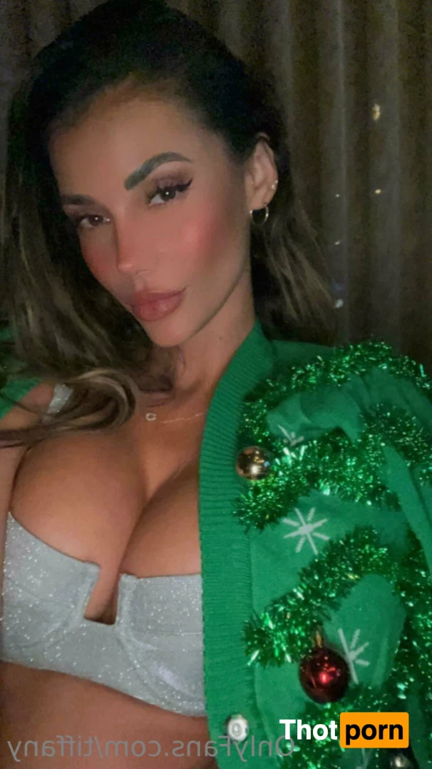 Tiffany ♈️ 15421830