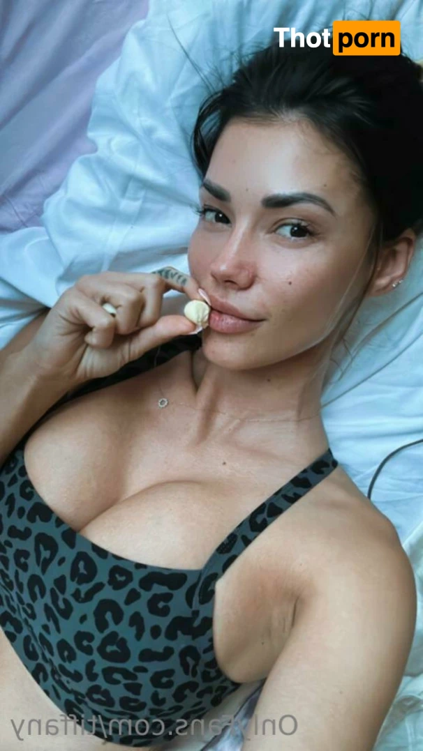 Tiffany ♈️ 15422171